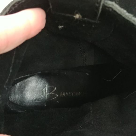 B. Makowsky Black‎ Suede Heeled Booties - Picture 10 of 12